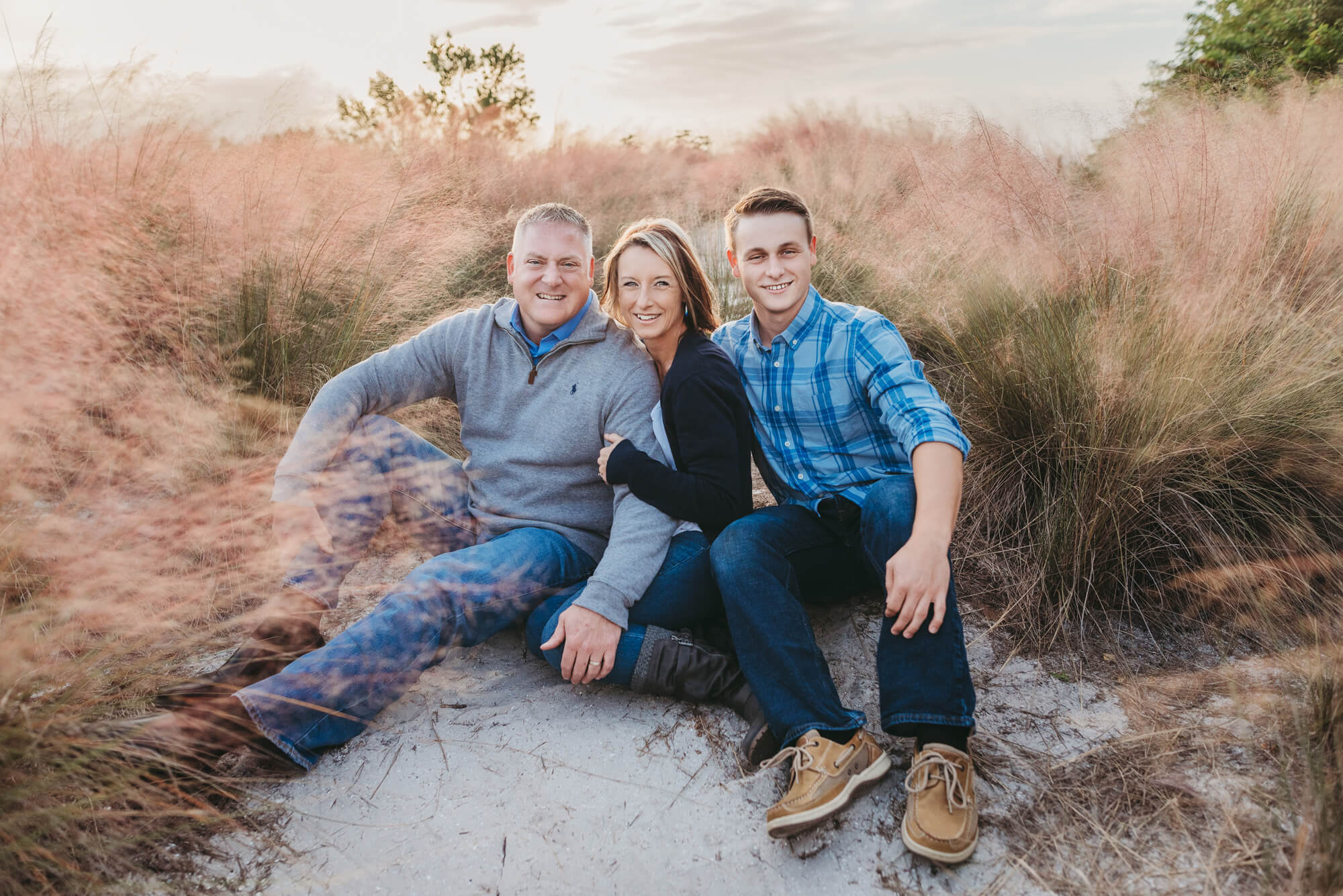 Beach Family Pictures | Memories Last Forever